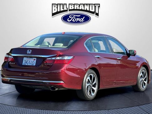 Used 2017 Honda Accord EX image 3