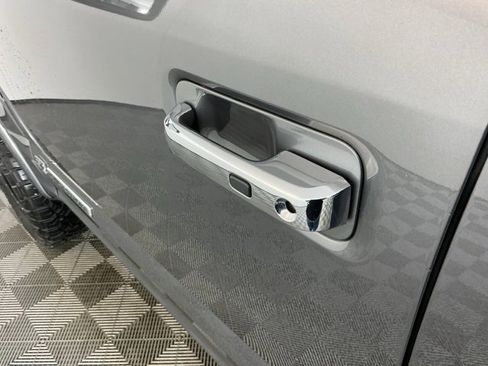 Used 2021 Ford F250 Platinum w/ Tremor Off-Road Package image 15