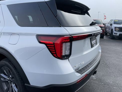 New 2026 Ford Explorer Active image 31