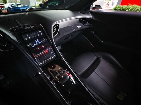 Certified 2021 Ferrari Roma RWD image 31