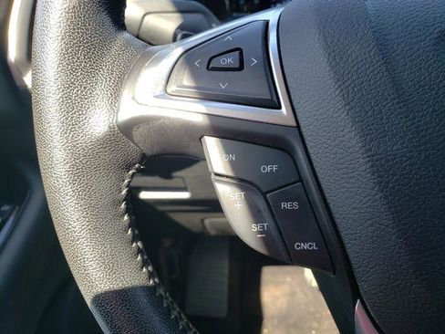Used 2016 Ford Edge SEL w/ Equipment Group 201A AWD/4WD image 24
