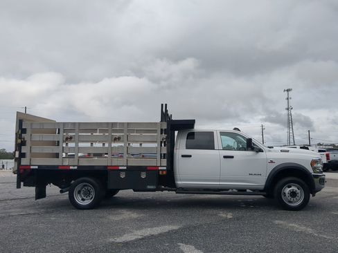 Used 2020 RAM 5500 Tradesman w/ Max Tow Package image 2