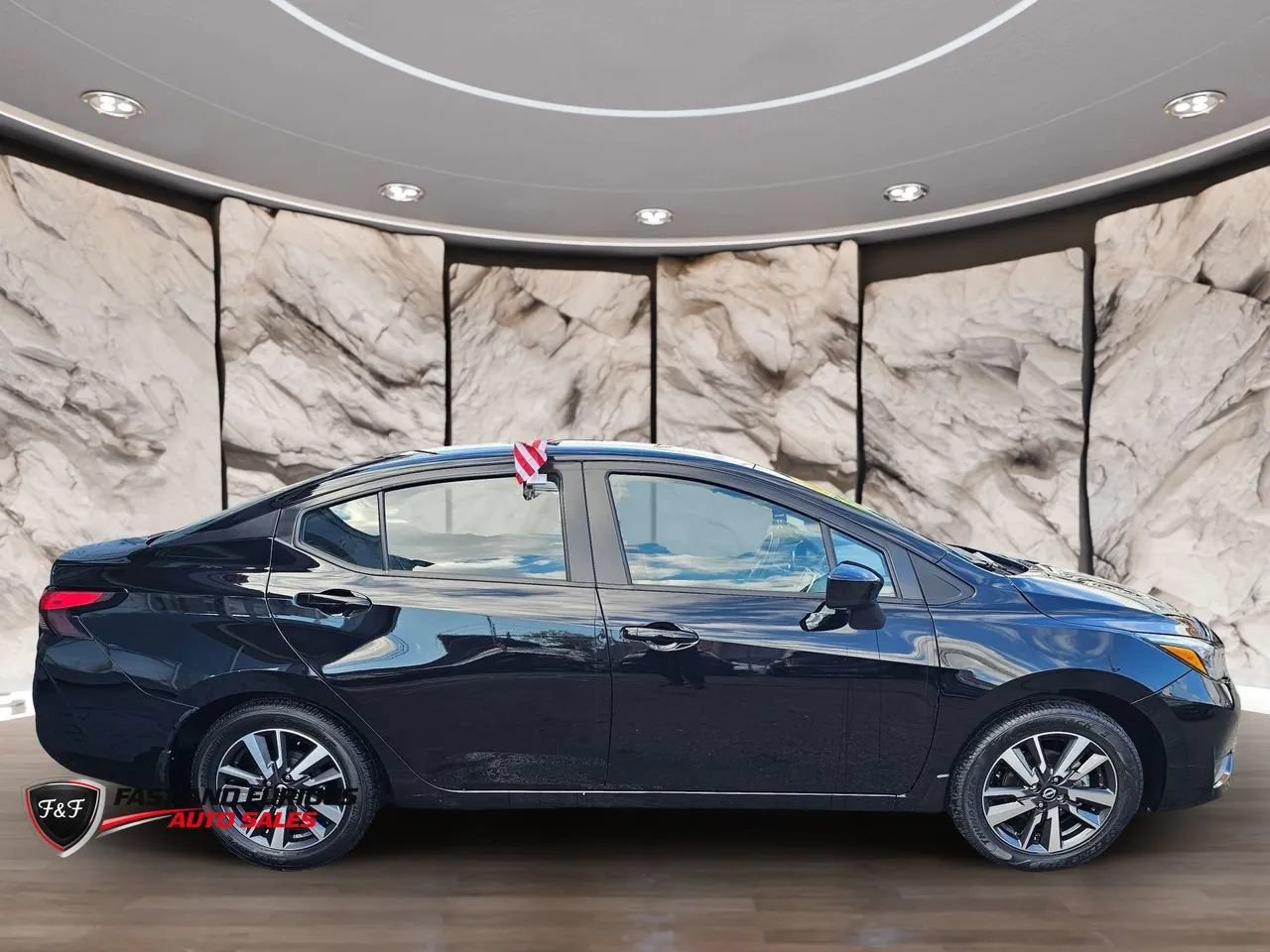 Used 2025 Nissan Versa SV w/ Trunk Package FWD image 4