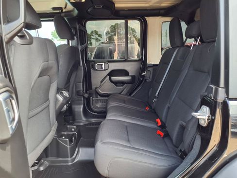 Used 2023 Jeep Wrangler Unlimited Sport AWD/4WD image 21