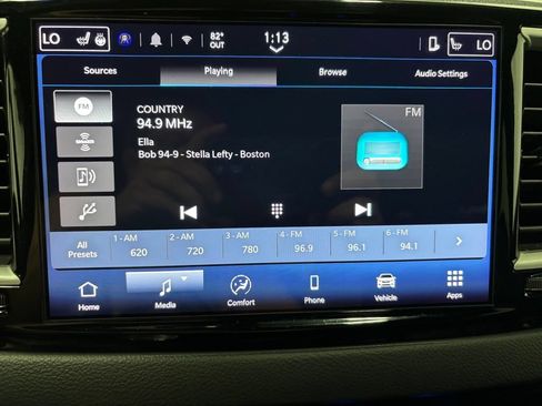 Used 2025 Chrysler Pacifica Select FWD image 26