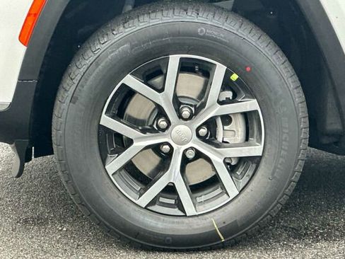 New 2025 Jeep Grand Cherokee L Limited image 27