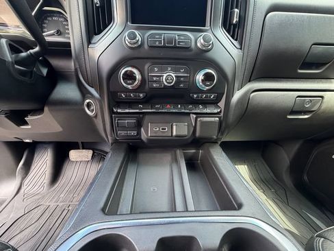 Used 2021 GMC Sierra 1500 Denali AWD/4WD image 12