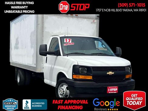Used 2017 Chevrolet Express 3500 Extended RWD image 1