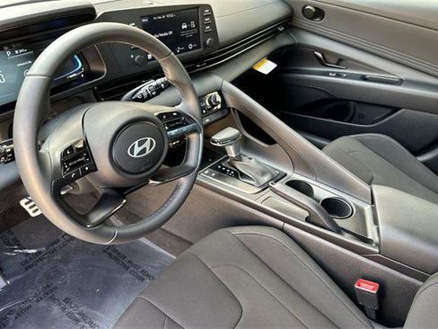 Certified 2025 Hyundai Elantra Sport image 10