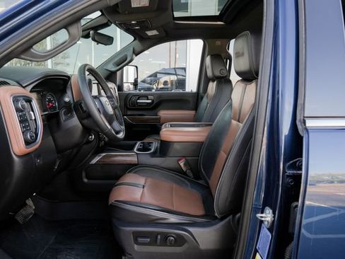 Used 2022 Chevrolet Silverado 3500 High Country image 18