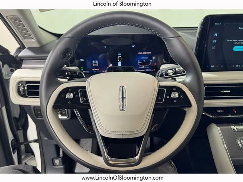New 2026 Lincoln Aviator AWD image 26
