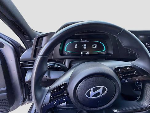 Used 2025 Hyundai Elantra Sport w/ Cargo Package FWD image 9