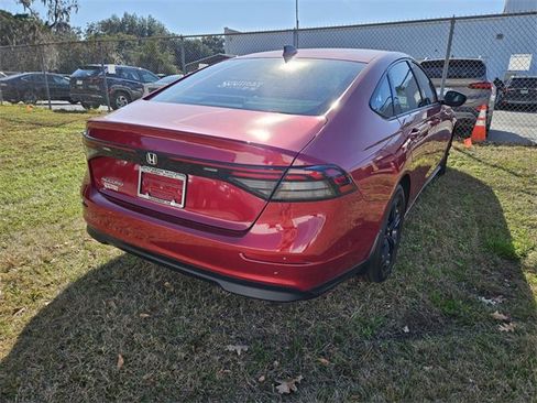 Used 2025 Honda Accord SE image 7