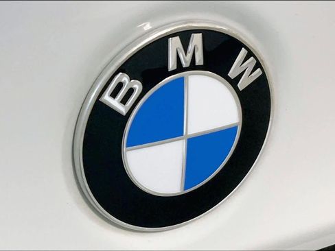 Used 2019 BMW 530i xDrive w/ M Sport Package image 29