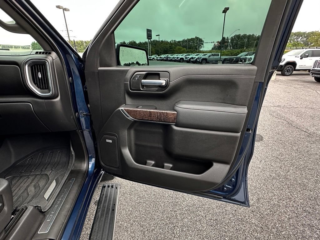 Certified 2021 GMC Sierra 1500 Denali w/ Denali Ultimate Package AWD/4WD image 15