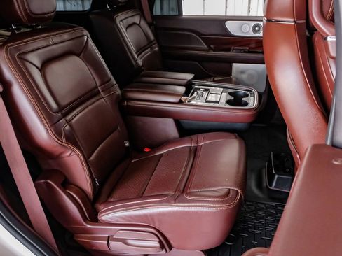 Used 2018 Lincoln Navigator Black Label image 33