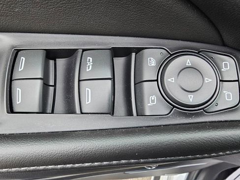 Used 2021 Buick Enclave Avenir w/ Avenir Technology Package AWD/4WD image 40