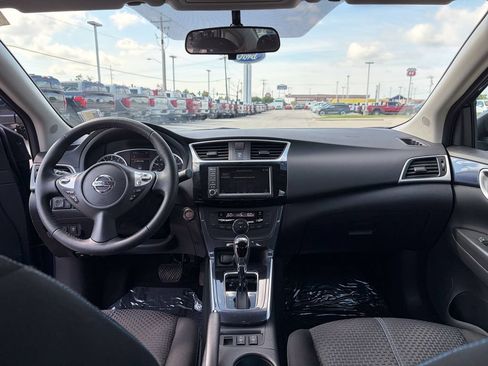 Used 2019 Nissan Sentra SR FWD image 25
