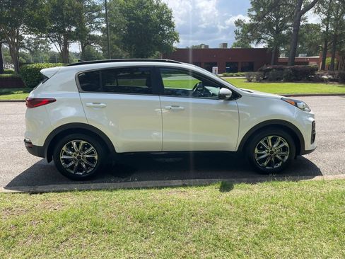 Used 2022 Kia Sportage Nightfall Edition w/ Nightfall Fwd Premium Package image 6