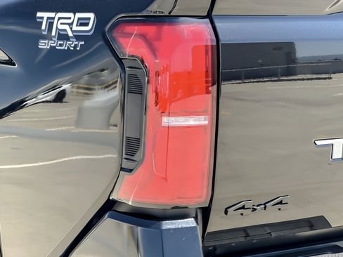 Certified 2025 Toyota Tacoma TRD Sport AWD/4WD image 25