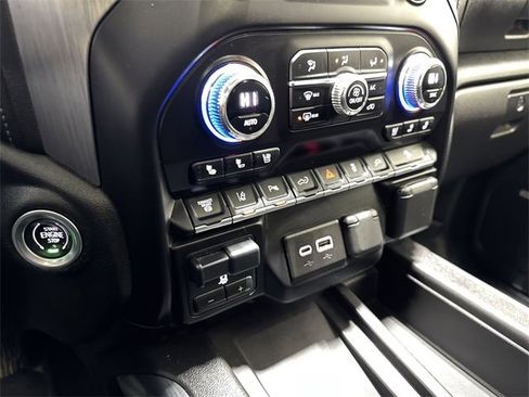 Used 2023 GMC Sierra 2500 Denali image 21