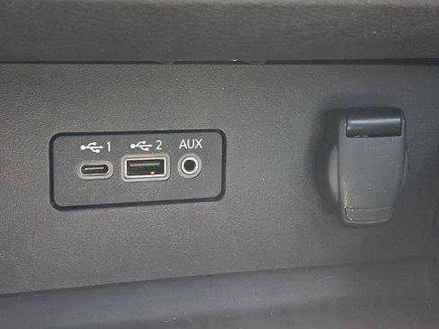 Used 2022 Nissan Altima 2.5 SR FWD image 23