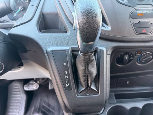 Used 2019 Ford Transit 250 130 Low Roof w/ Exterior Upgrade Package RWD image 38