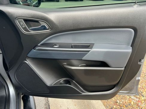 Used 2020 Chevrolet Colorado Z71 image 26