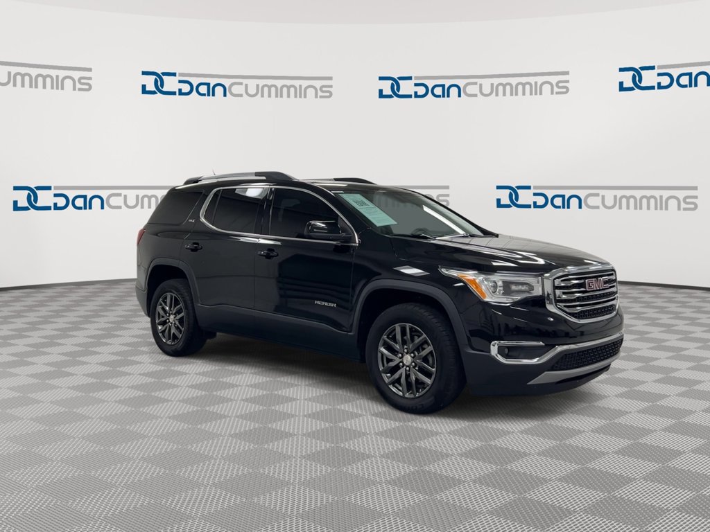 Used 2017 GMC Acadia SLT FWD image 2