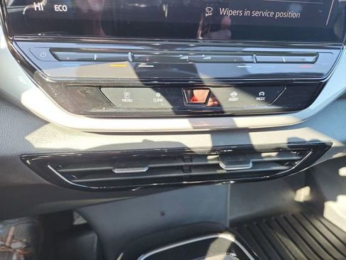 Used 2023 Volkswagen ID.4 Pro S Plus image 16