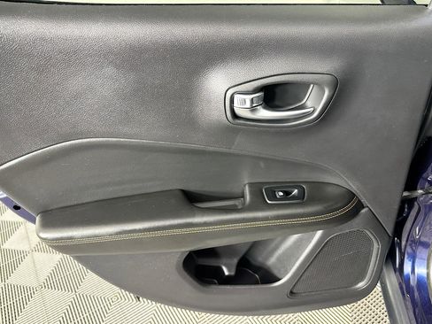 Used 2018 Jeep Compass Limited w/ Navigation Group image 25