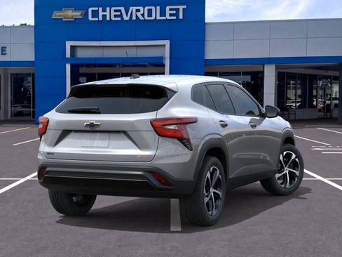 New 2026 Chevrolet Trax RS FWD image 4