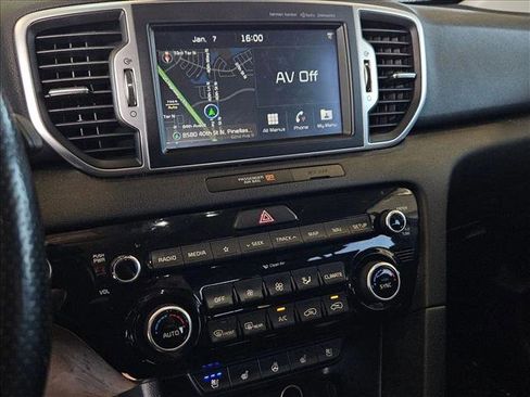 Used 2018 Kia Sportage SX image 10