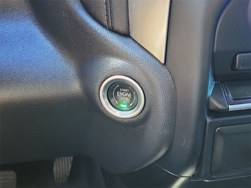 Used 2021 Chevrolet Silverado 1500 LT image 31