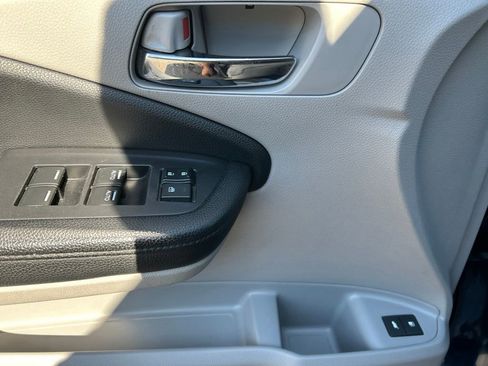 Used 2017 Honda Pilot EX-L image 14