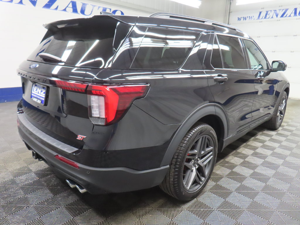 Used 2026 Ford Explorer ST AWD/4WD image 6