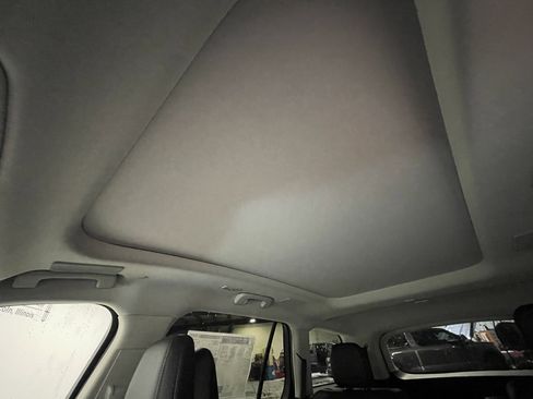 New 2025 Lincoln Aviator Reserve w/ Luxury Package image 7