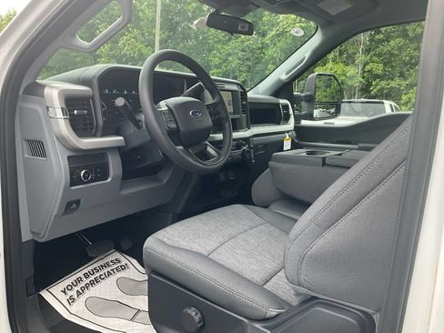 New 2026 Ford F250 4x4 Crew Cab Super Duty image 15