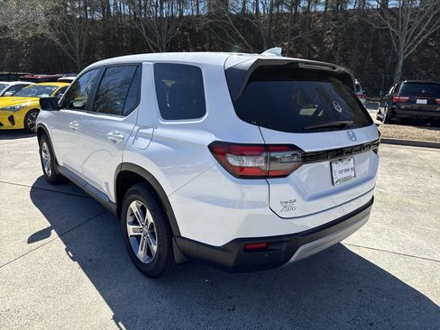 Used 2025 Honda Pilot EX-L image 5