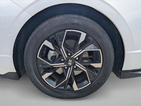 Used 2025 Hyundai Sonata SEL FWD image 23