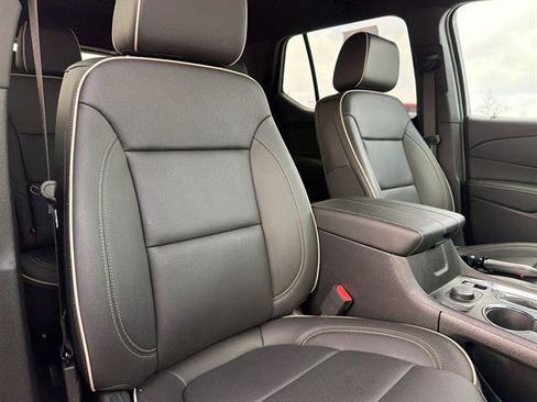 Certified 2023 Chevrolet Traverse Premier image 48