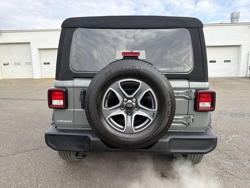 Used 2023 Jeep Wrangler Sport S image 4