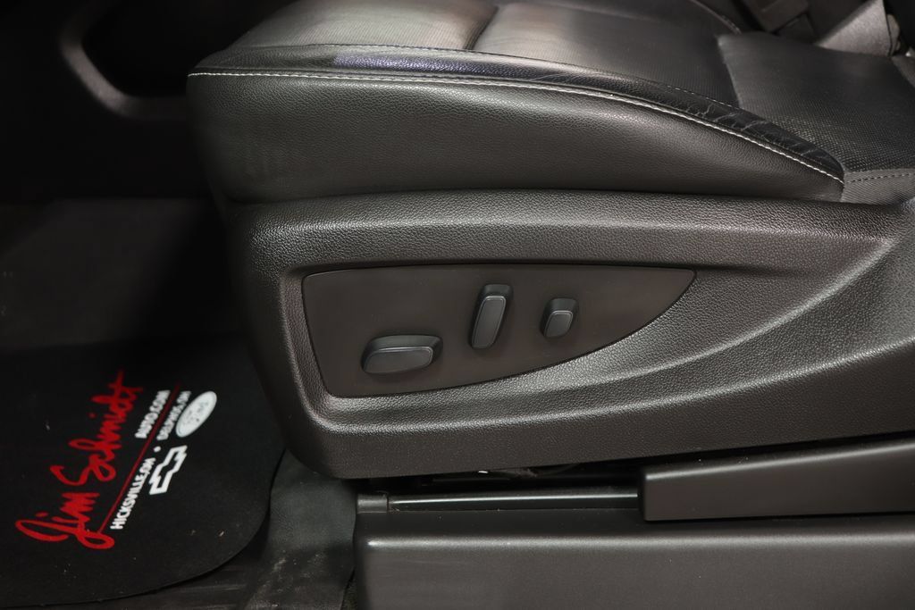Used 2019 Chevrolet Tahoe Premier AWD/4WD image 22