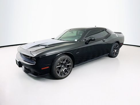 Used 2016 Dodge Challenger R/T Plus RWD image 3
