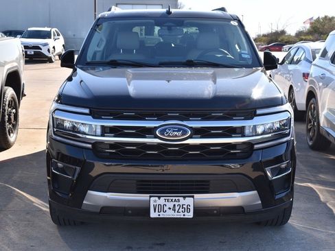 Used 2024 Ford Expedition Max Limited image 3