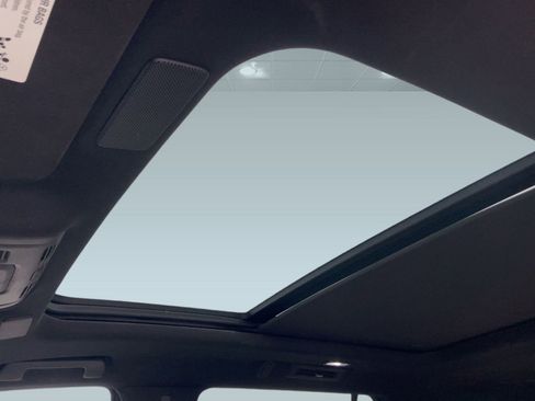 Used 2021 Cadillac Escalade Sport w/ Driver Assist Tech Package image 15