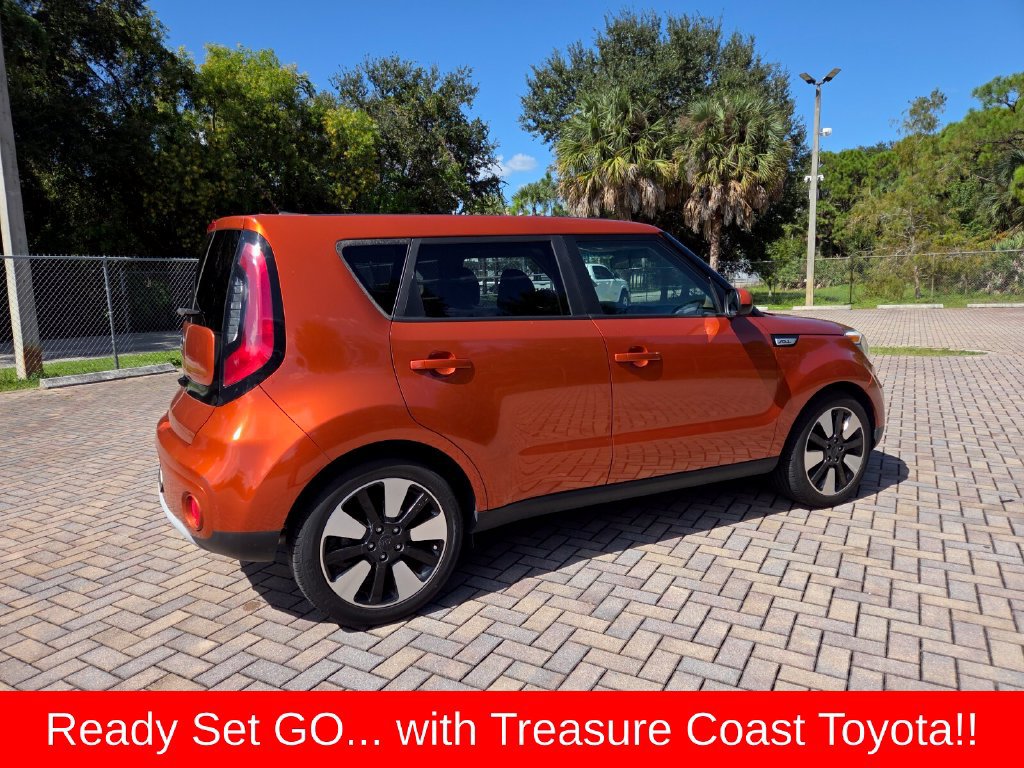 Used 2019 Kia Soul + FWD image 12