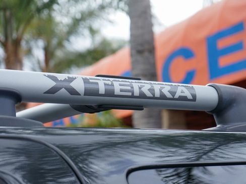 Used 2012 Nissan Xterra PRO-4X w/ Pro-4x Leather Pkg AWD/4WD image 6