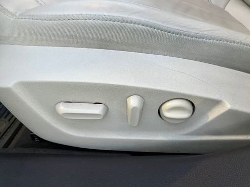 Used 2017 Buick Regal Premium image 23