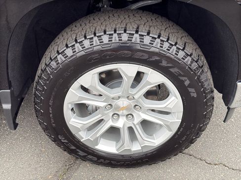 Used 2025 Chevrolet Silverado 1500 LTZ w/ Z71 Off-Road Package image 34